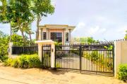 Home Away From Home 2BR Apartment 6 Minutes Drive to Grand Mall WiFi, Netflix & Free Parking
