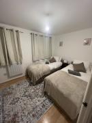 Comfortable Stay for 3 | 2BR | Free Parking