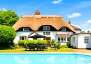 Beautiful Thatched Cottage with Outdoor Pool, Secure Garden, Dog & Family Friendly! Chichester Holiday Properties