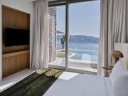 Top Oia