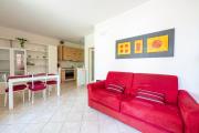 GuestHost - Comfy Apartment 200 mt from the Lake!