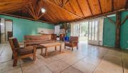 Casa de campo con hogar y parque privado