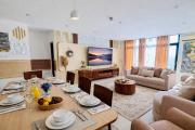 Stylish, Spotless 3BR Apartment Bright & Modern