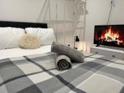 Parking, Self-Check in, Modern Home 3 Bedrooms