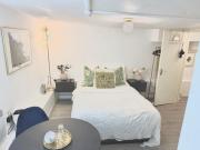 Central Studio with Private Patio