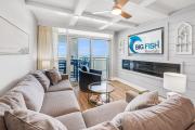 Remodeled Oceanfront 2BR at Bay View, Huge balcony Remodeled Oceanfront 2BR at Bay View, Huge balcony