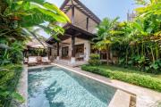 Putri Salju by EVDEkimi - Garden Retreat with Pool, Swings & Outdoor Lounge