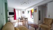 Appartement de charme XVIe siècle avec vue sur les toits Charming 1-Bedroom Apartment with Rooftop Views