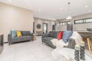 Contemporary New York living !