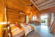 Peaceful Garden Villa 2, Steps to Coral Reef