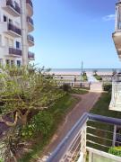 Agréable studio vue latérale mer