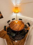 Charming DOurique 3-Bedroom Apartment with Private Balcony in Central Campo de Ourique, Lisbon