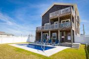 Spacious KDH Getaway with Views Near Beach & Shops