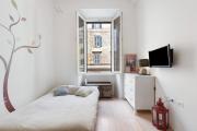 Cozy Vatican Apartment