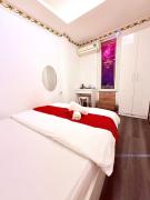 Crowne Boutique Hotel