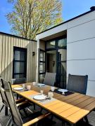 Bad Hoophuizen Chalet am Wasser für 6 Personen Nr Zuiderzee 21