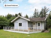 6 person holiday home in Løkken