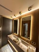 Blue Topaz Two Villas Pool and Spa