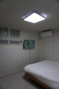 Seoul Central Studio nearby Chungmuro Station and Myeongdong unit 101