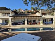 Linda casa na praia da Ferradura com vista