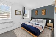 Boutique Bungalow • Excellent Location • Driveway Parking • Fast Wifi • Yoko Property