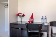Maia Oporto Suites