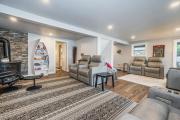 Top Lions Head