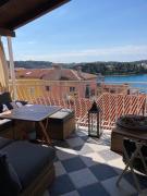 3 bedrooms 3 bathrooms with sea view and terrace