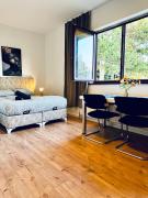 Budget Friendly Private Rooms with Garden