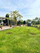 Cosy Studio with a field view