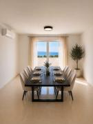 Blue Pearl Exclusive Seafront Apartment-Znjan Beach