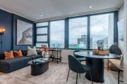 Stylish 31st Floor Studio with Epic City Views