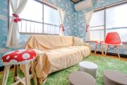 Near Namba,Children welcome,Games available,Bicycles available,Private standalone house for up to 10 people,Right by the shopping district