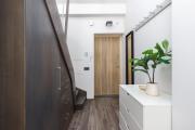 Stylish Paupys Loft with Balcony & View with free Parking