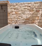 Top Alberobello