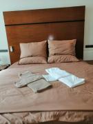 75 StangStay & Cafe de Art