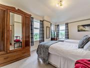 Top Dunoon