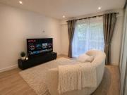 Top Colindale