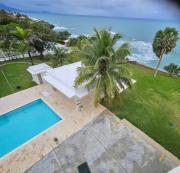 Romantic, oceanfront getaway