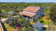Laras Oasis by Villas Guide