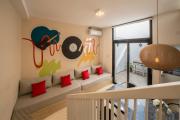 MOT Rentals MusikHaus Soho 4Bd 10pax