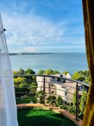 3bedrooms sea view, penthouse in Nyali