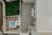 Top Oia