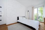 Sterlinga Standard Apartment by BookingHost