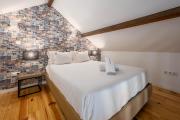 Oporto Tiles Mezzanine by Hopstays