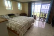 Oceanview Studio Apt w Pool Bar & Beach Access