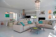 Top Aspro Chorio Paros