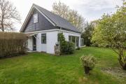Holiday home with garden in Kortgene - Klaverhoek 6