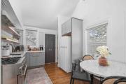 Parkview Cottage | Walkable to Food, Shops, Pool