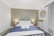 Luxury 3-BD Retreat with Hot Tub, Pool, Garden